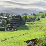 105 M2 Ensoleille Renove Au Pied Des Pistes Megeve