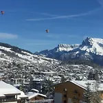105 M2 Ensoleille Renove Au Pied Des Pistes Apartment *