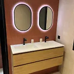 105 M2 Ensoleille Renove Au Pied Des Pistes Apartment *