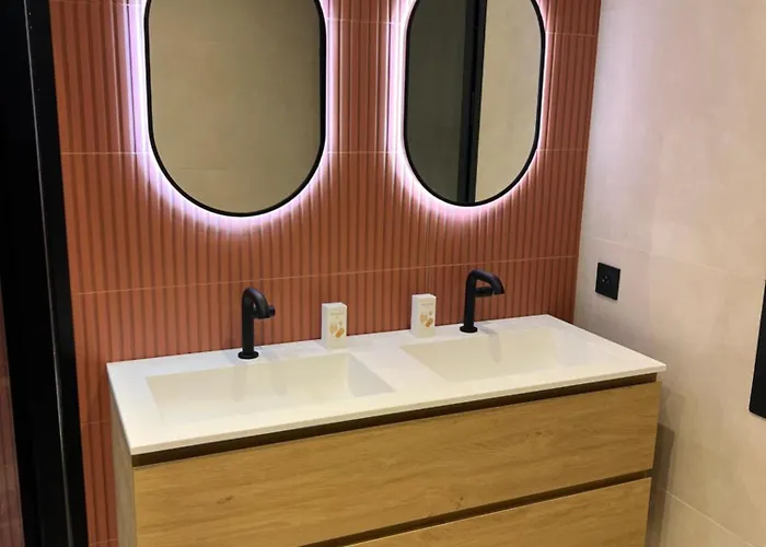 105 M2 Ensoleille Renove Au Pied Des Pistes Apartmán *